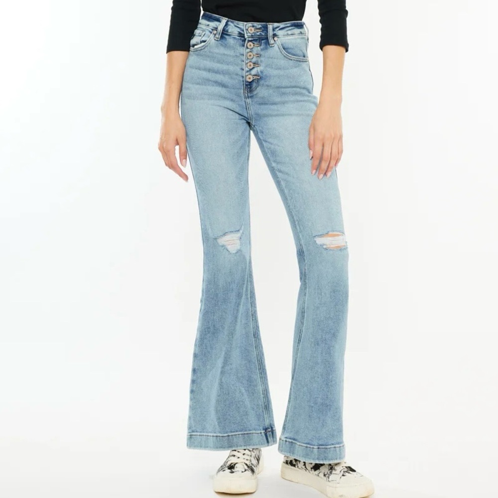 KanCan 11 (29) Petite Dixie Ultra High Rise Flare Women’s Jeans Tiny Flaw